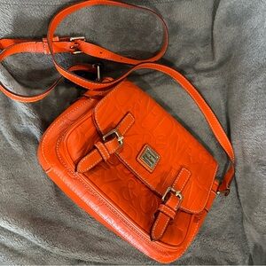Rare Dooney & Bourke Retro Safari Orange Embossed Leather Crossbody Bag